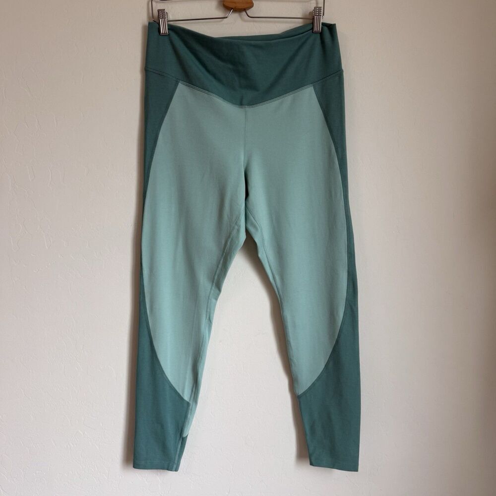 Old Navy Active XL High-Waisted PowerChill Two-Tone Compression Legging Yoga Gym - Picture 2 of 15